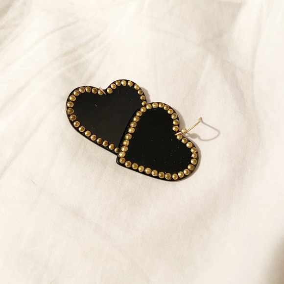 Bellissima Jewelry - Bellissima Black and Gold Heart Dangle Earrings